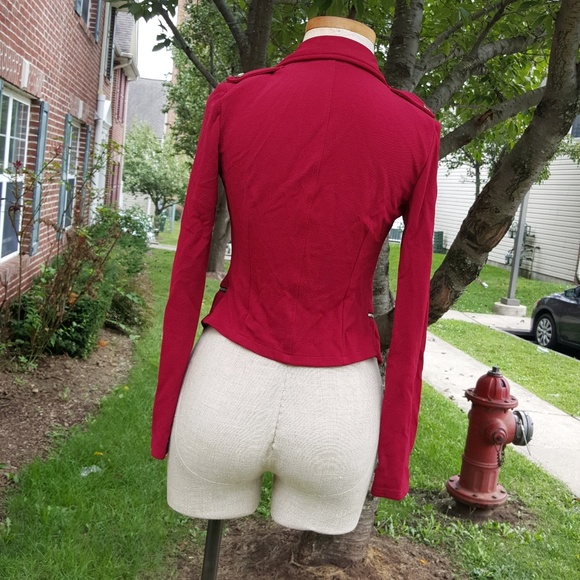 Beautiful Cranberry Jacket - Picture 5 of 5